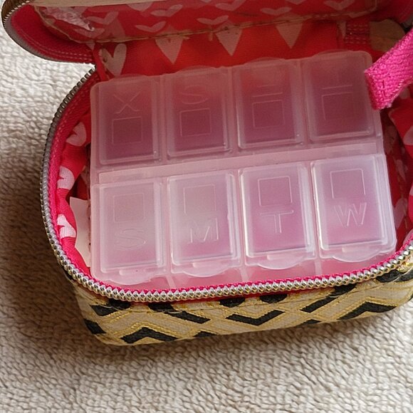 COASTAL DESIGN PILL BOX BY FRANCESCA'S BRAND NEW - Picture 2 of 4